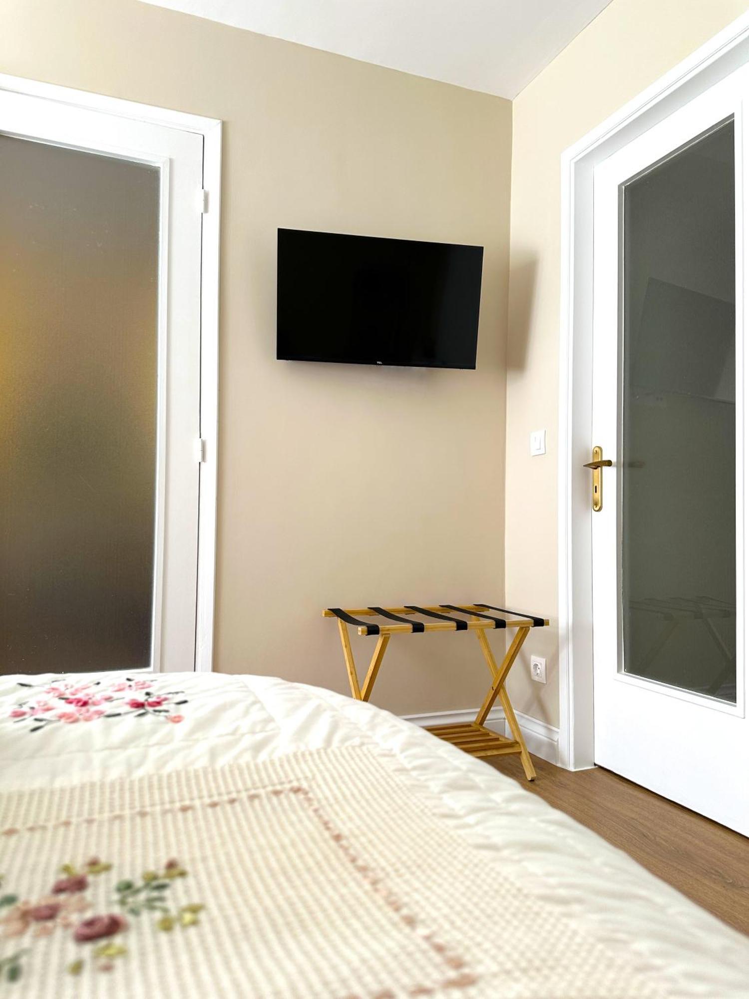 Queens Avenue Apartment